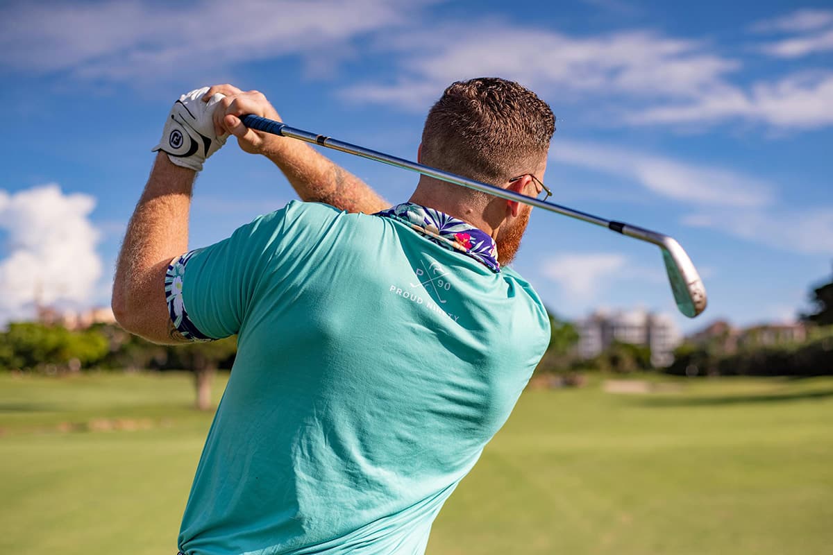 Golfer benefiting from cryotherapy